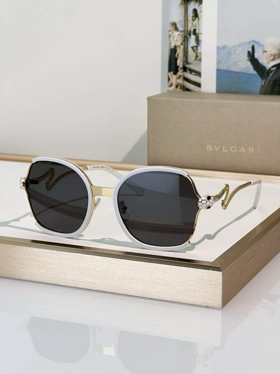 Picture of Bvlgari Sunglasses _SKUfw81854465fw